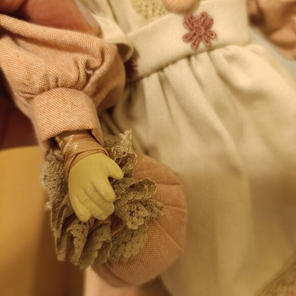 Cracker Barrel Doll Collection - Agnes - Picture 6 of 9